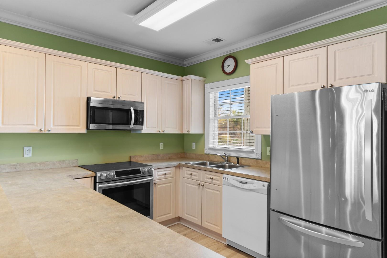 4895 Luster Leaf Circle, Unit 303 Myrtle Beach, SC 29577 - Photo 4 of 40