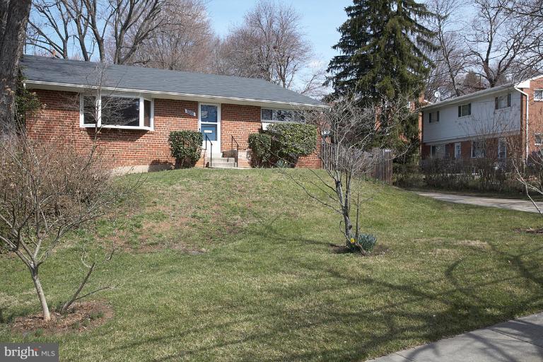 12821 Dean Road Silver Spring, MD 20906 - Photo 11 of 11 Exterior (Front)