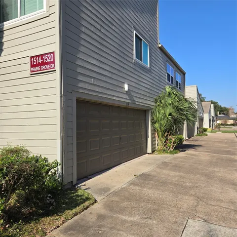 $2,150 | 1514 Prairie Grove Drive, Unit 7, Houston, TX 77077