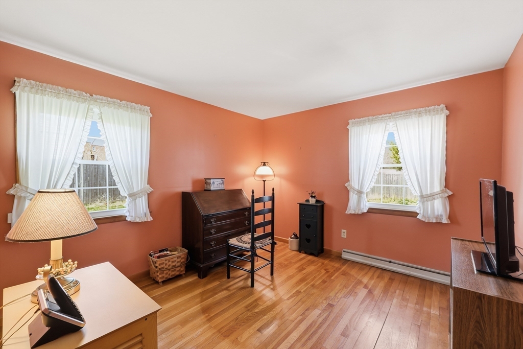 240 Pasco Road Springfield, MA 01151 - Photo 9 of 13