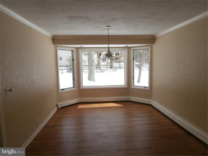 193 Ridgeview Circle Princeton, NJ 08540 - Photo 4 of 25