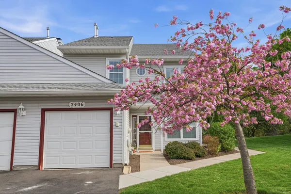 $449,900 | 2406 Lynbrooke Drive, Yardley, PA 19067