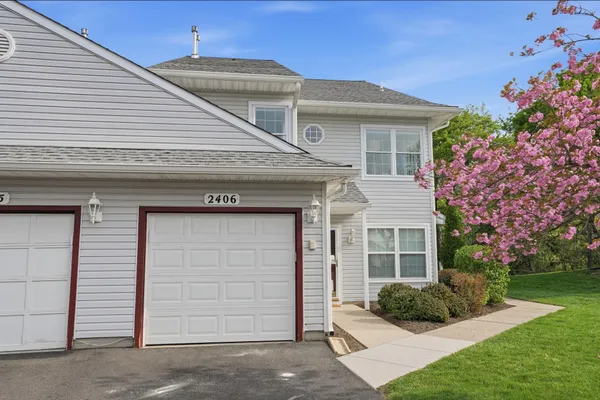 $449,900 | 2406 Lynbrooke Drive, Yardley, PA 19067
