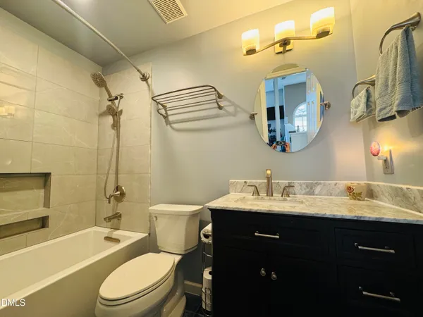 $650,000 | 1011 Scotsburg Trail, Hillsborough, NC 27278