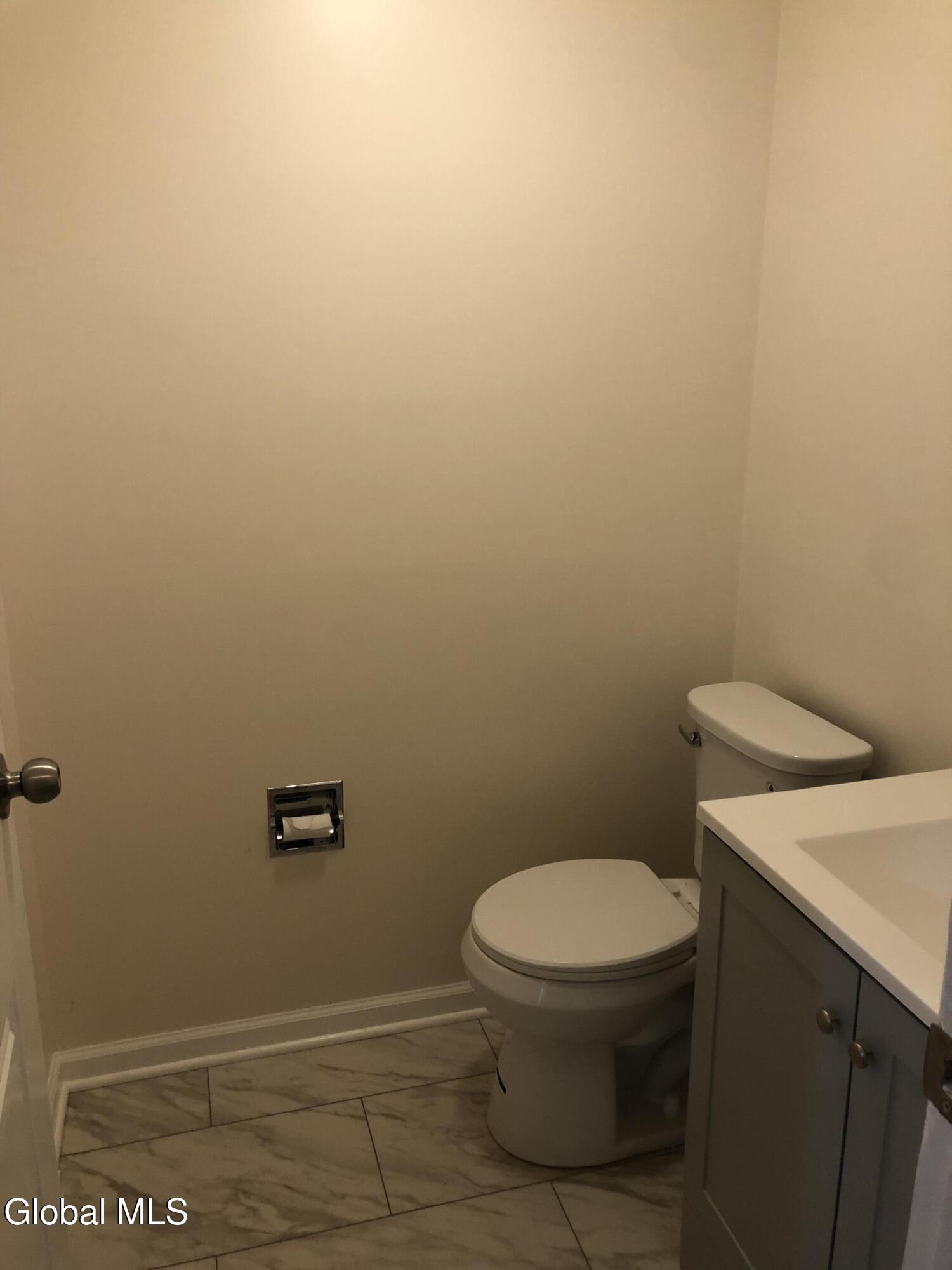 13 Wake Robin Road Malta, NY 12020 - Photo 18 of 27 IMG_9714