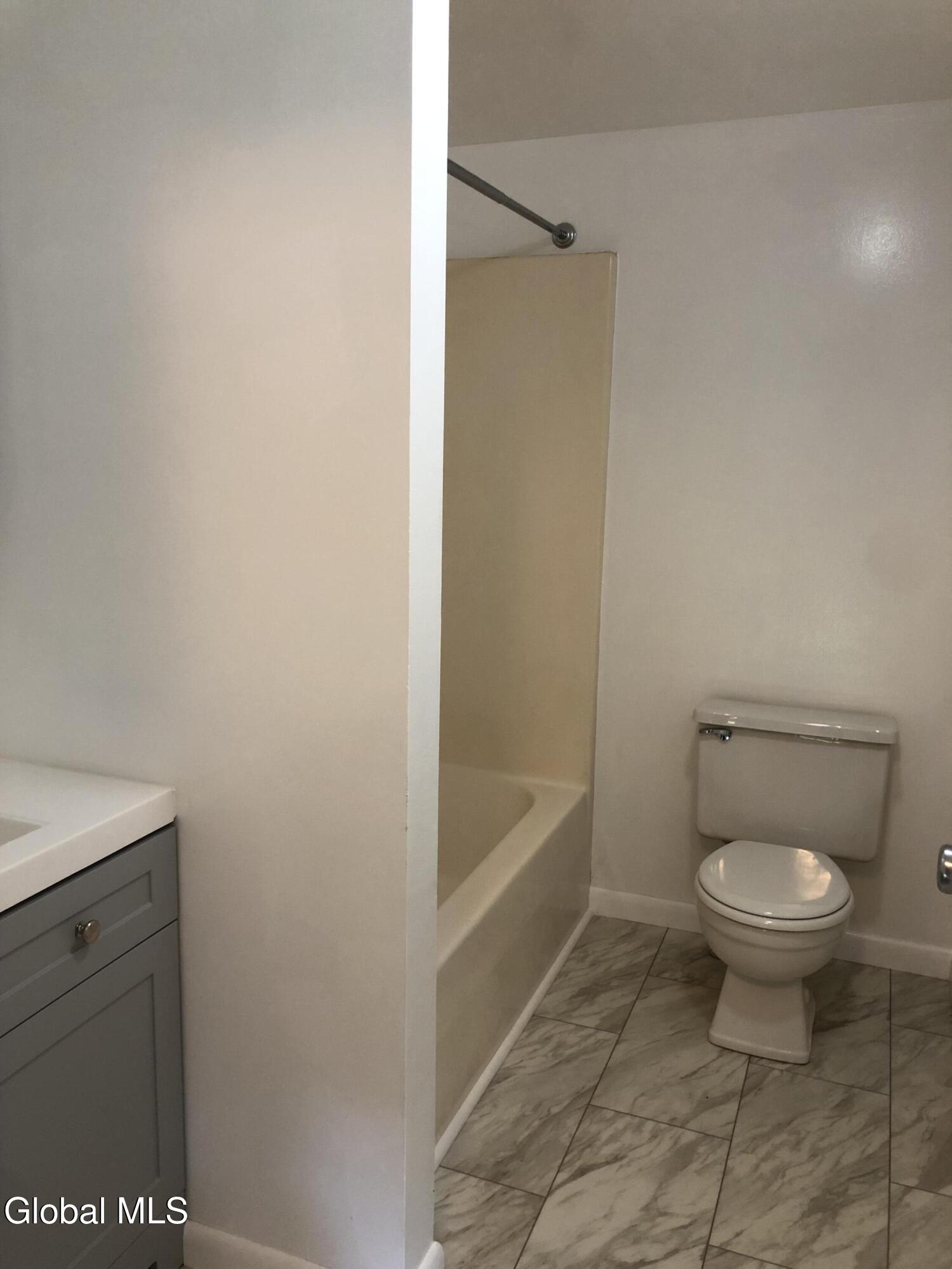 13 Wake Robin Road Malta, NY 12020 - Photo 19 of 27 IMG_9707