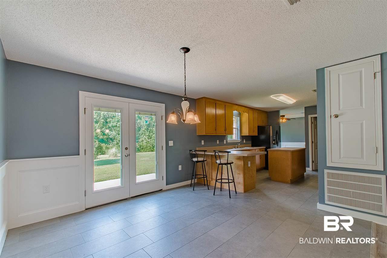20940 Langford Road Fairhope, AL 36532 - Photo 13 of 43 Living to Dining View