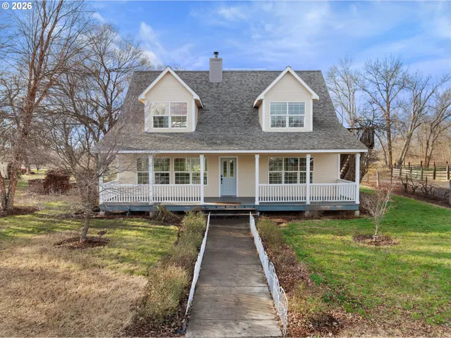 $1,200,000 | 10 West Sprague, Echo, OR 97826