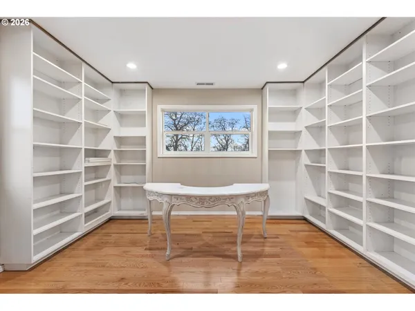 $1,150,000 | 10 West Sprague, Echo, OR 97826