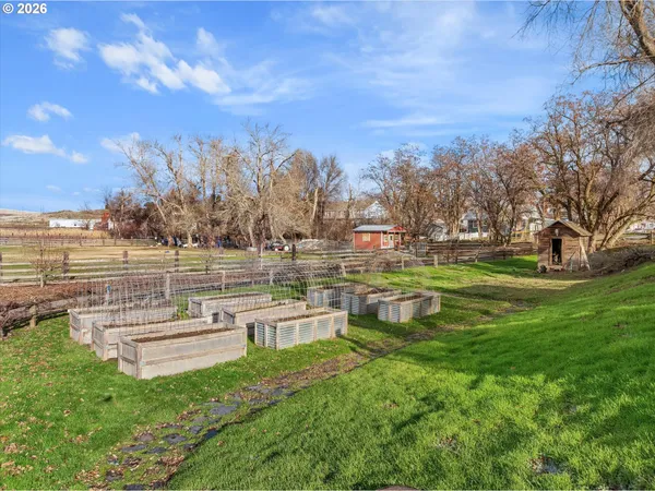 $1,150,000 | 10 West Sprague, Echo, OR 97826