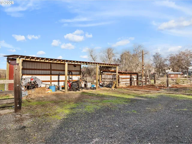 a view of a garden with a lake