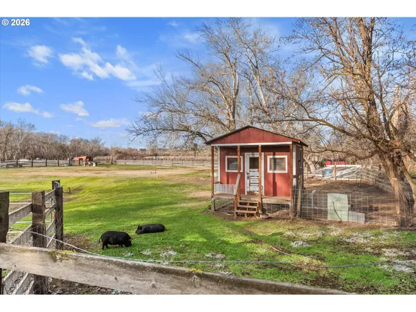 $1,150,000 | 10 West Sprague, Echo, OR 97826