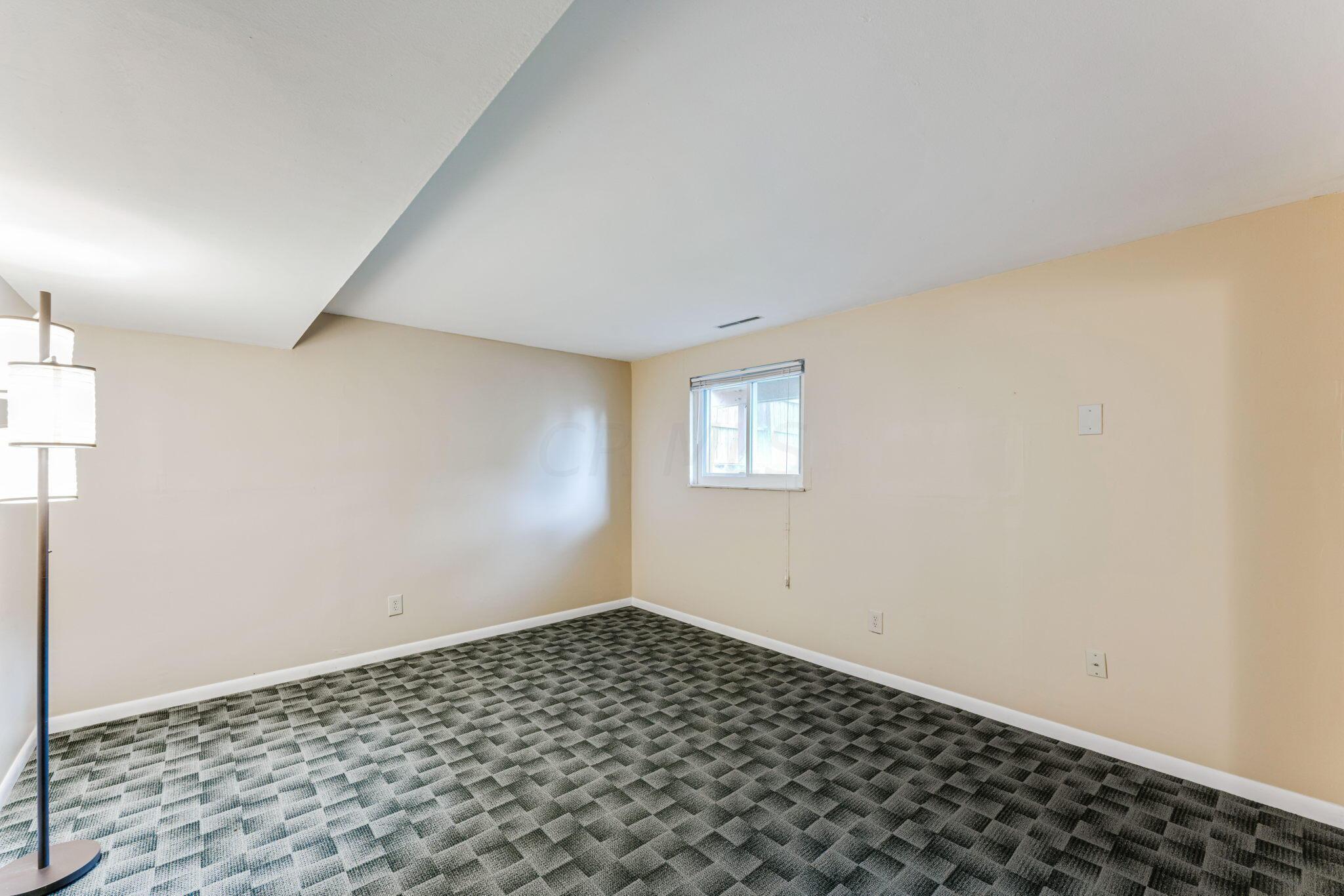 322 Rivers End Road Columbus, OH 43230 - Photo 37 of 53 48-web-or-mls-322-rivers-end-rd