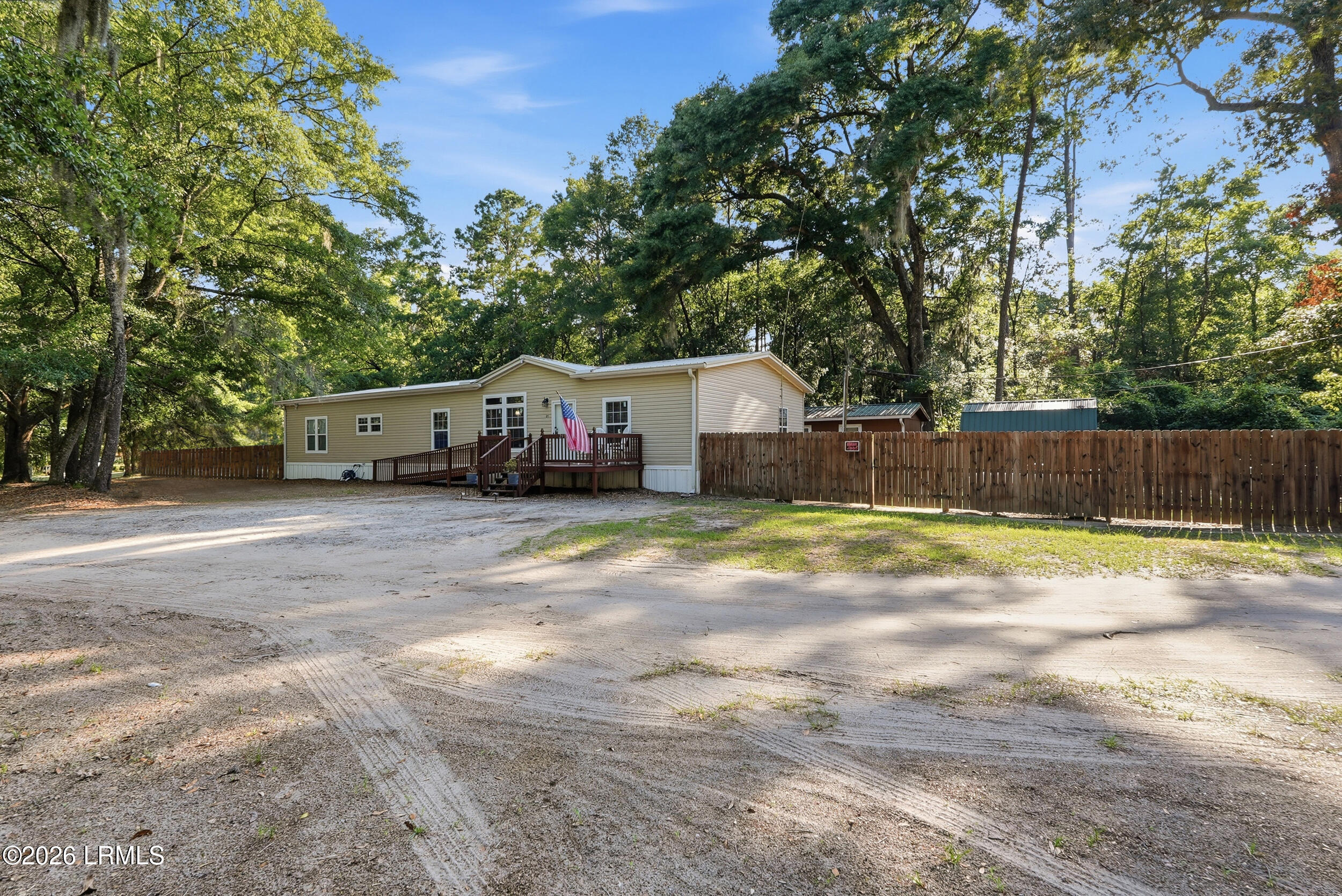 25 Billy Hill Road Beaufort, SC 29906 - Photo 5 of 46 4_dsc09244
