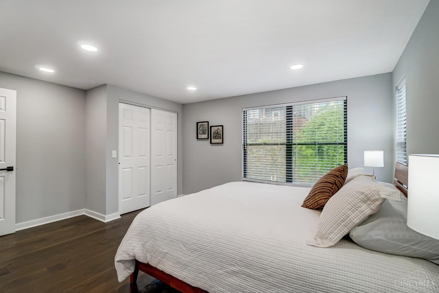 1014 Celestial Street Cincinnati, OH 45202 - Photo 27 of 47