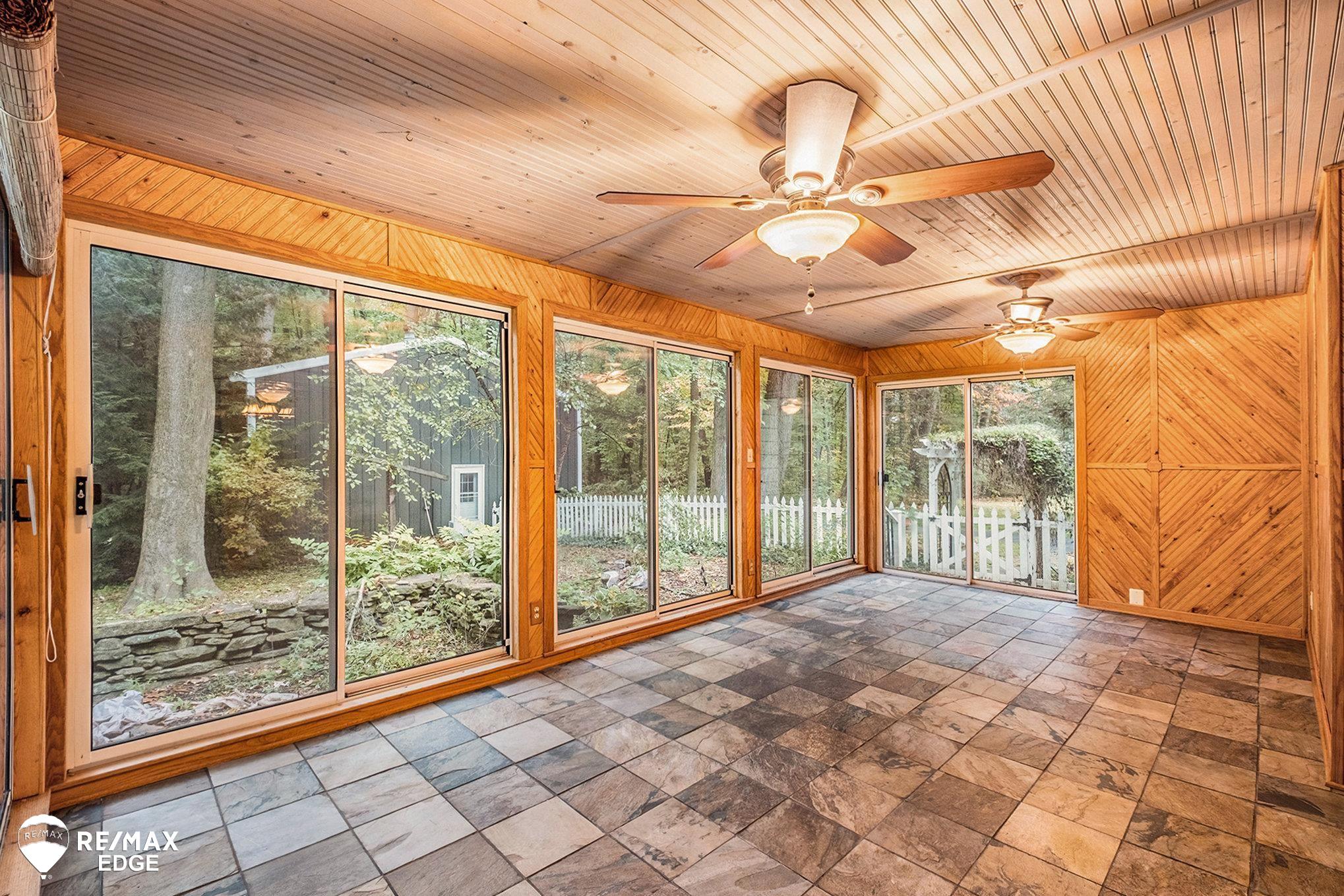 5271 East Vienna Road Clio, MI 48420 - Photo 11 of 41 50124873-14.JPG