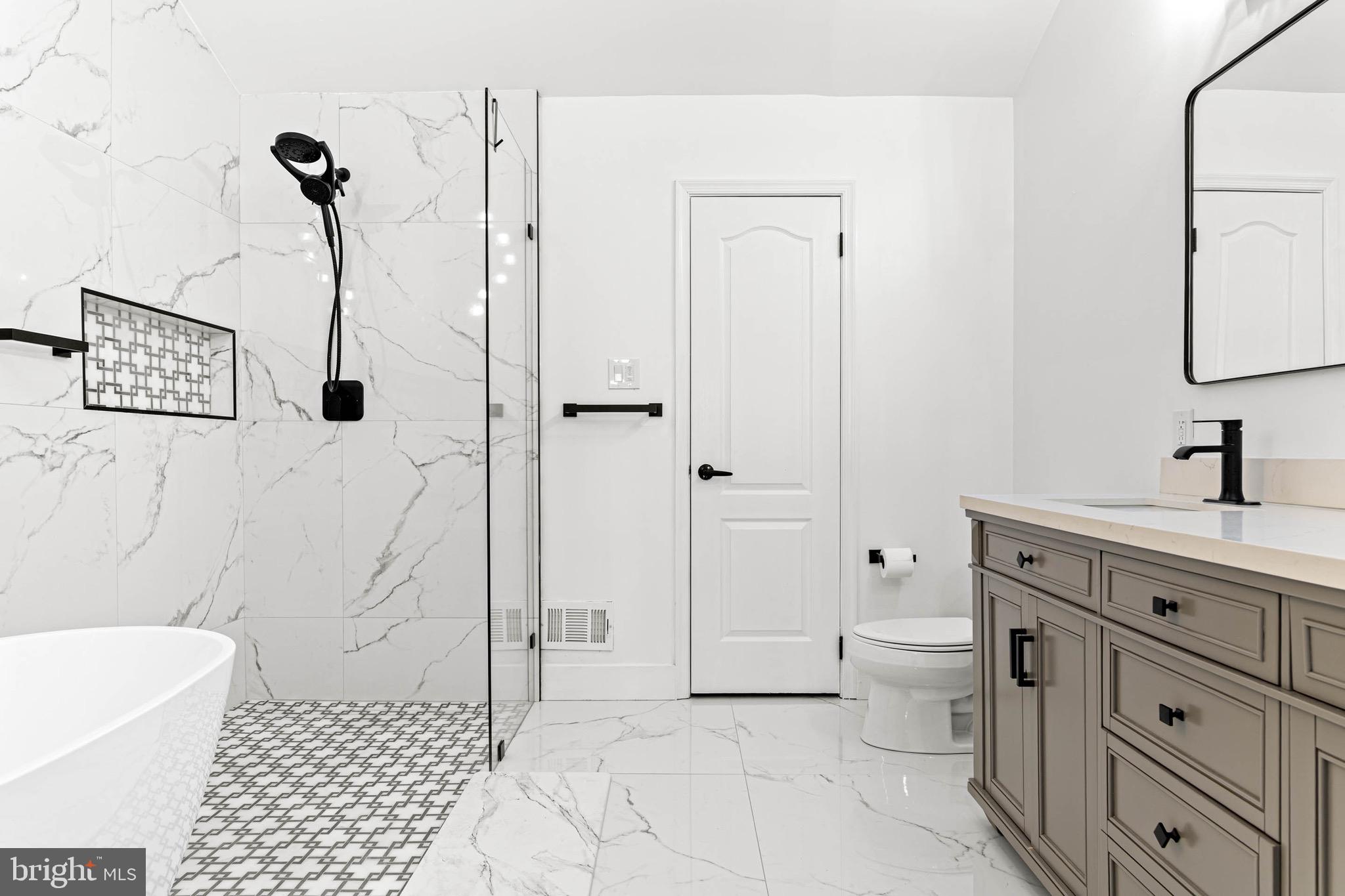 149 Timothy Circle Wayne, PA 19087 - Photo 20 of 37 Primary Bathroom w/ linen closet.