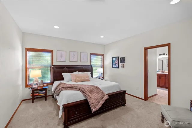 $899,900 | 19838 Bear View Lane Southwest, Rochester, WA 98579