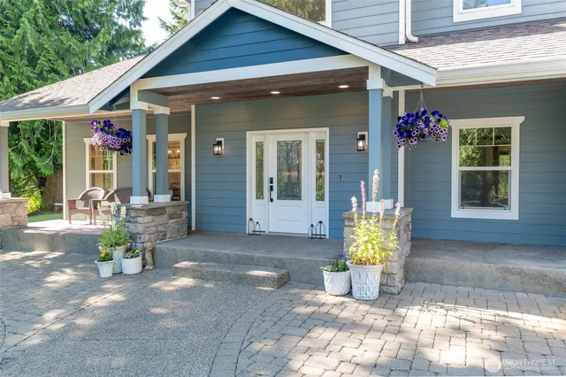 $899,900 | 19838 Bear View Lane Southwest, Rochester, WA 98579