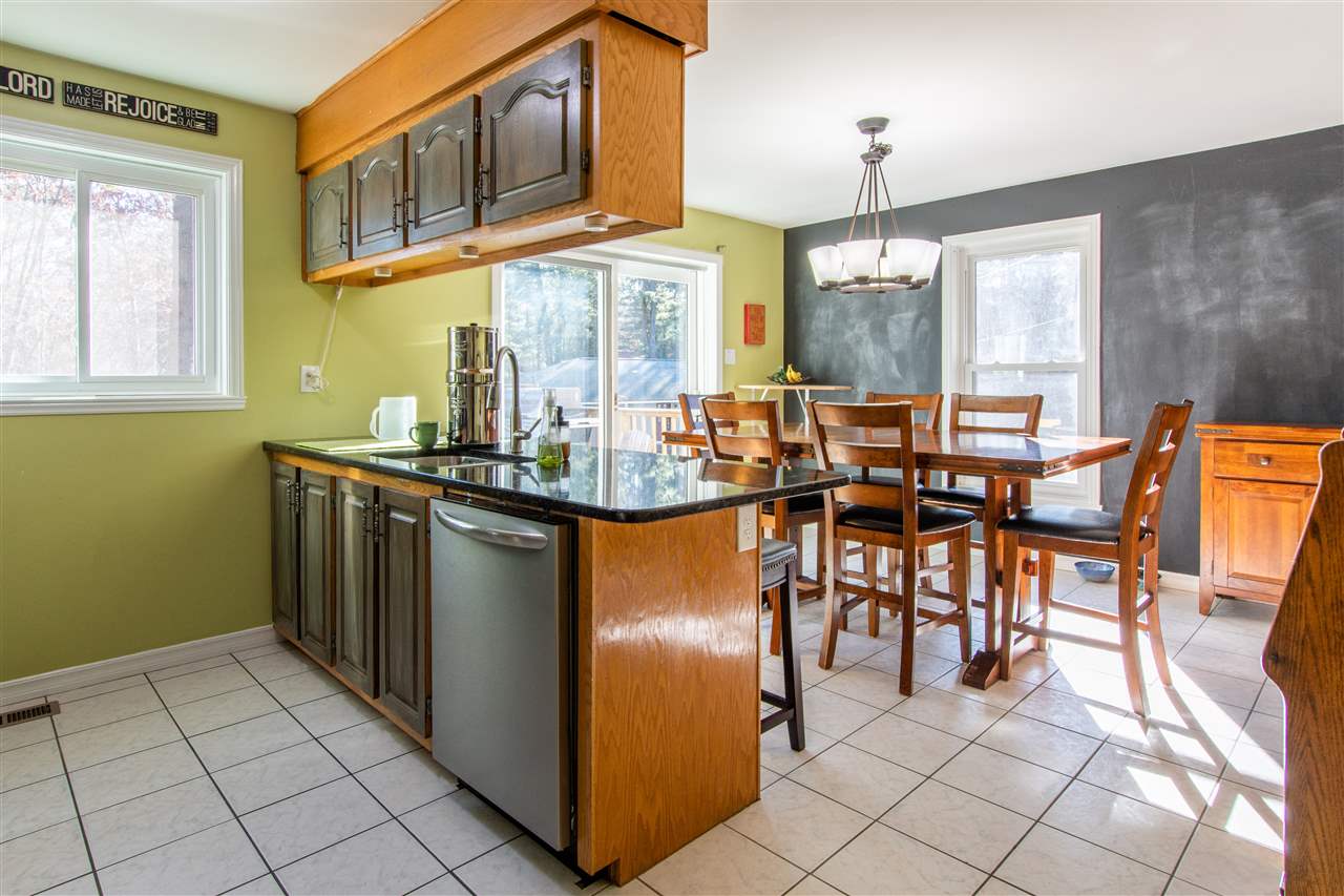 22 New Searles Road Nashua, NH 03062 - Photo 10 of 40
