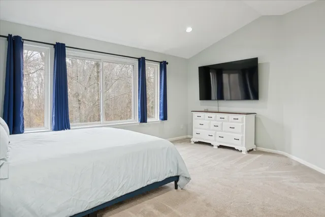 $590,000 | 1985 Christopher Court, West Bloomfield, MI 48324