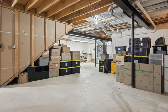 $590,000 | 1985 Christopher Court, West Bloomfield, MI 48324