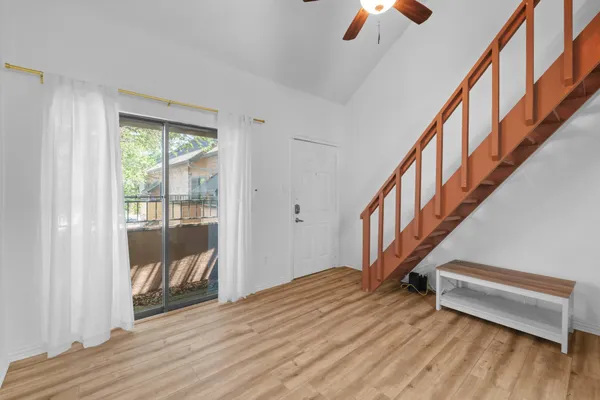 $1,450 | 2714 Nueces Street, Unit 206, Austin, TX 78705