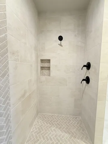 $1,139,400 | 908 Travis Larson, Waunakee, WI 53597