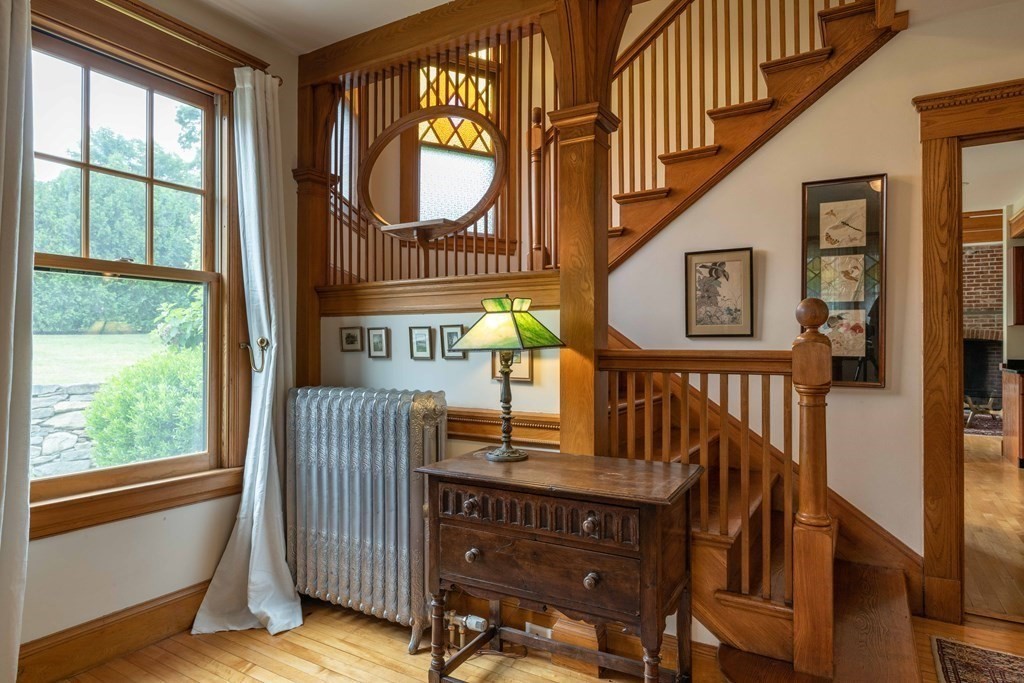 32 Gray Street Amherst, MA 01002 - Photo 10 of 42 Gallery Image 10