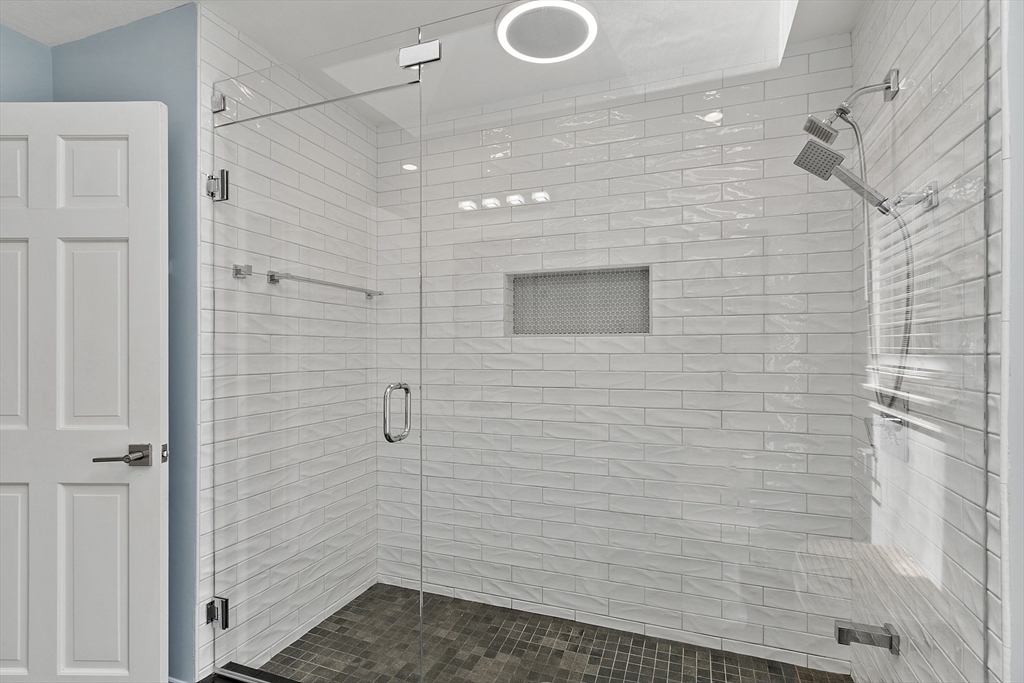 21 Valleyfield Street Lexington, MA 02421 - Photo 26 of 42