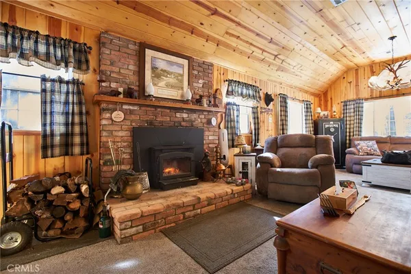 $365,000 | 40204 Valley Of The Falls Drive, Forest Falls, CA 92339