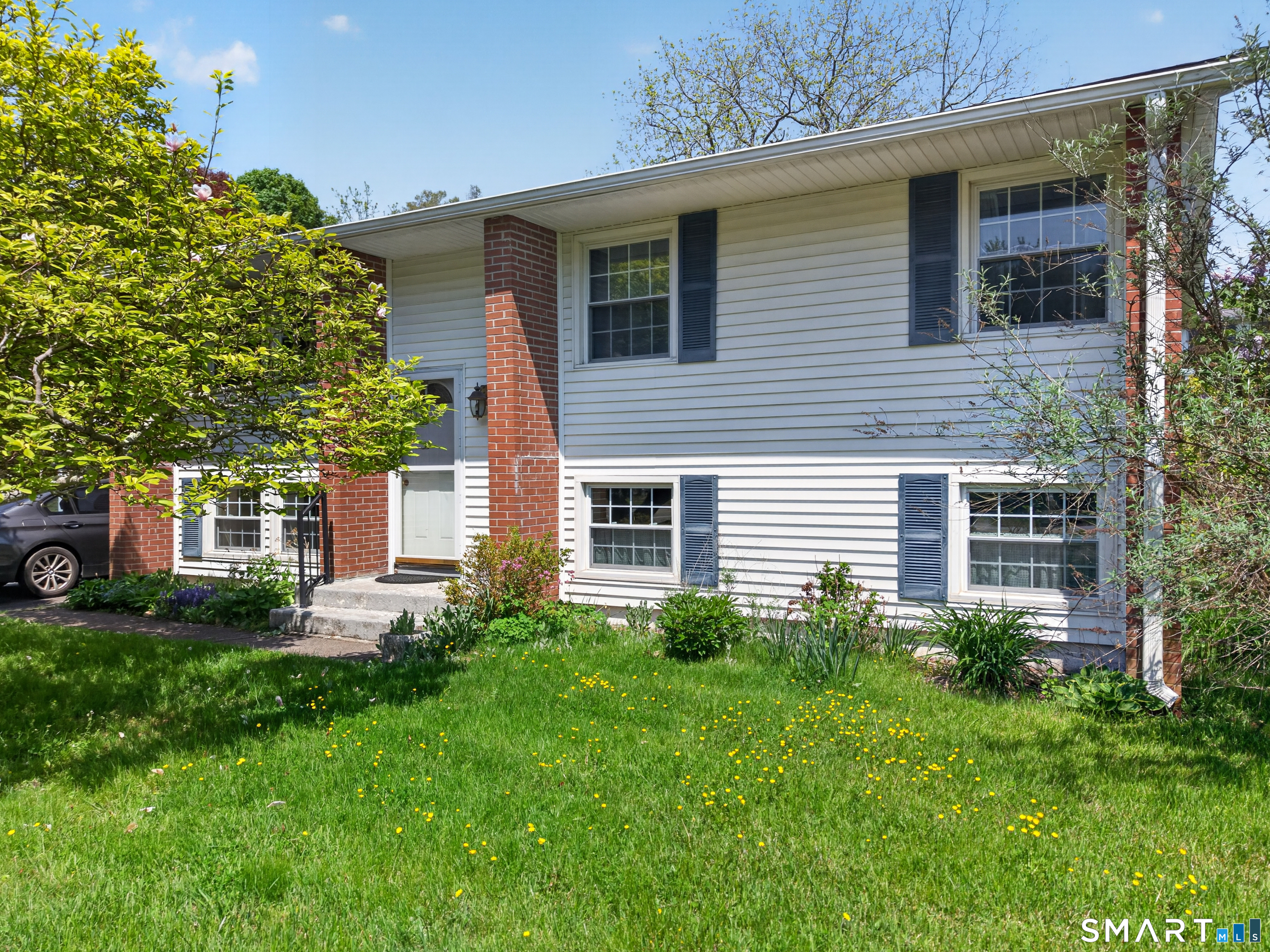 662 Groton Long Point Road Groton, CT 06340 - Photo 2 of 25