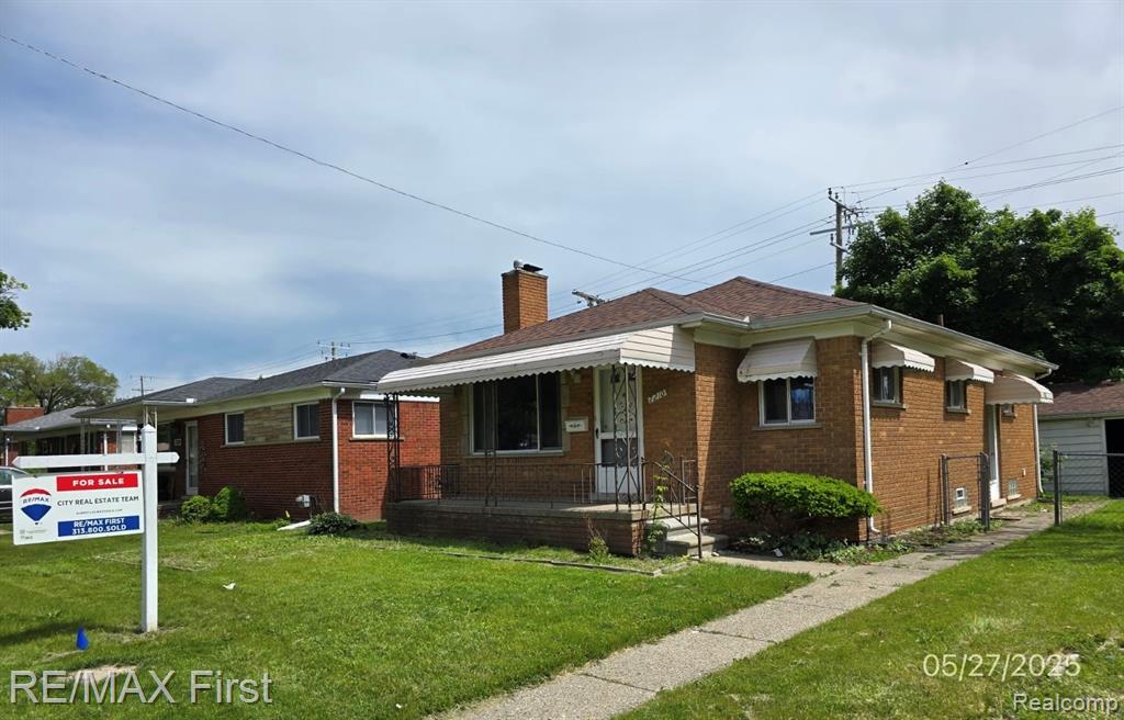 7210 Weingartz Street Center Line, MI 48015 - Photo 2 of 6 Gallery Image 2