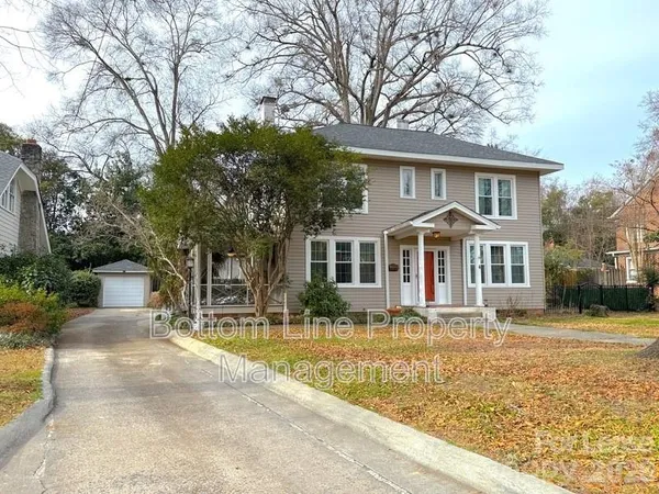 $2,275 | 613 South York Street, Gastonia, NC 28052