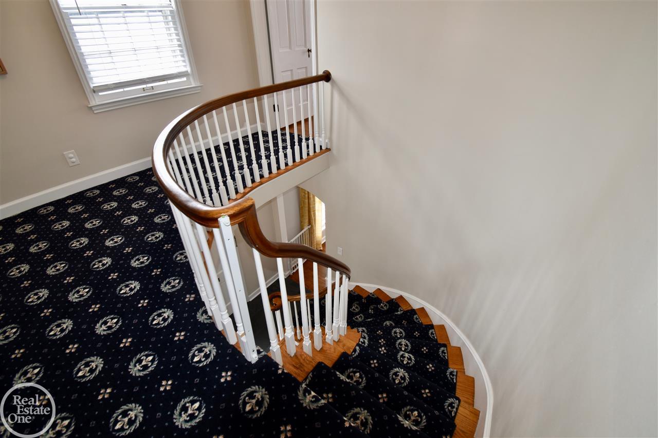 404 Lothrop Road Grosse Pointe Farms, MI 48236 - Photo 25 of 33