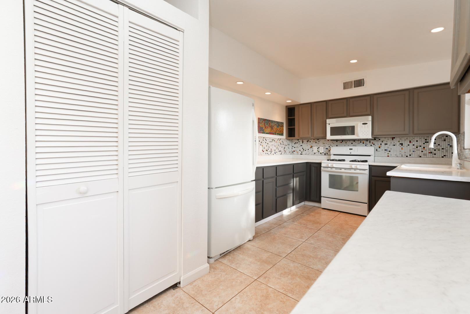 40 View Drive Sedona, AZ 86336 - Photo 15 of 35 DSC00112-Edit