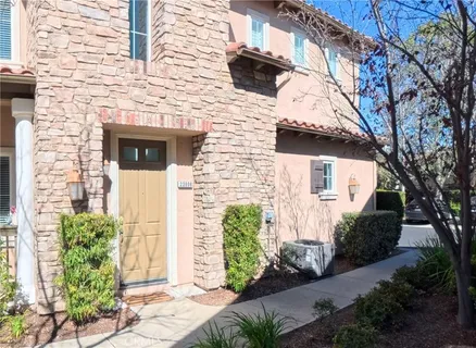 $574,900 | 23808 Toscana Drive, Unit 28039, Valencia, CA 91354