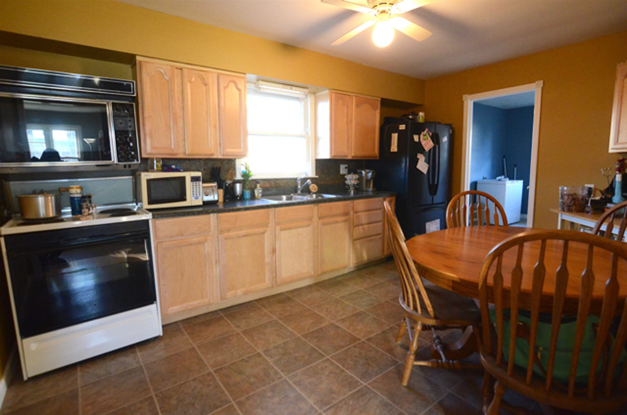 105 Oakdale Road Washington, IL 61571 - Photo 11 of 29 Gallery Image 11