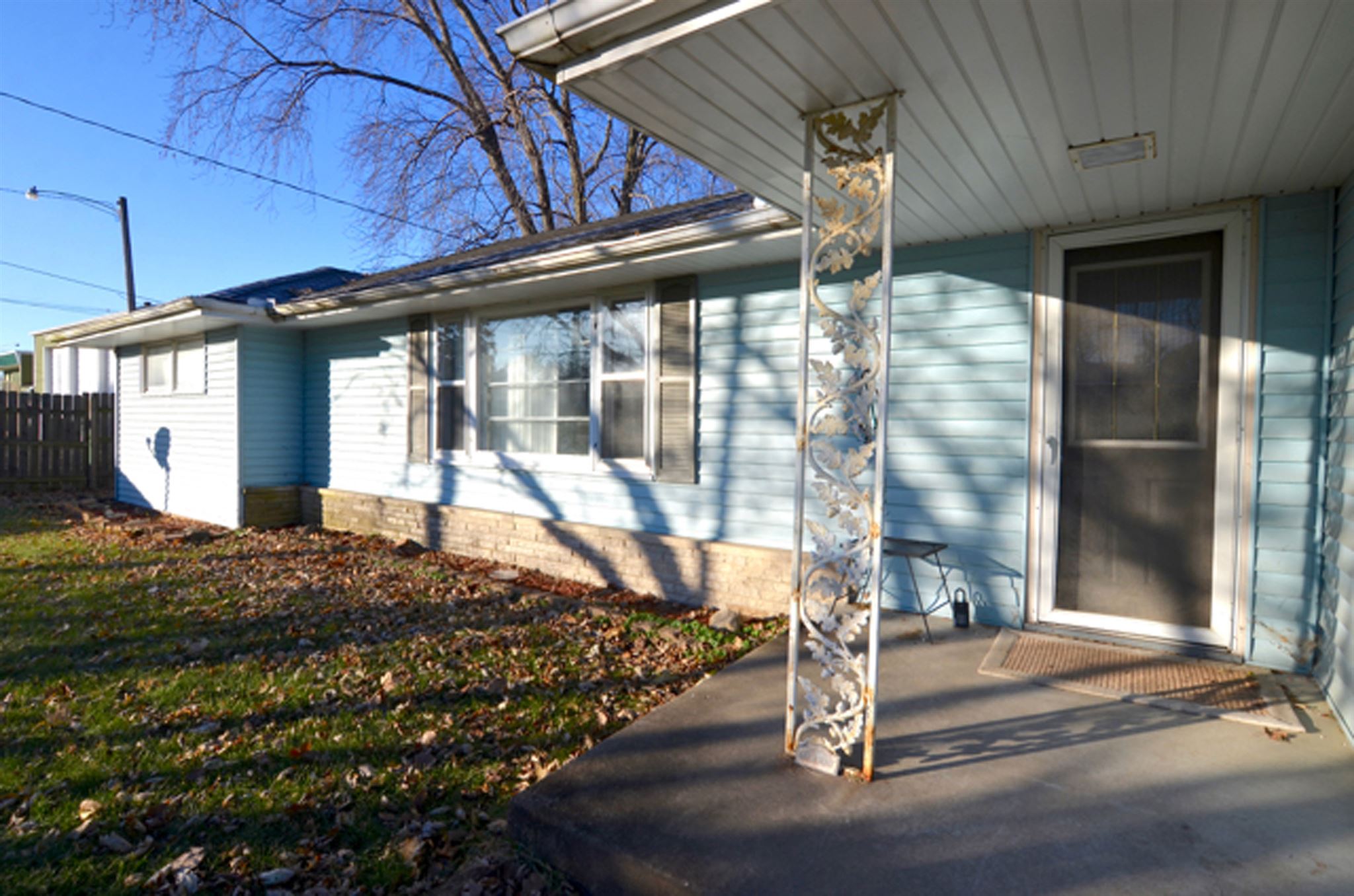 105 Oakdale Road Washington, IL 61571 - Photo 3 of 29 Gallery Image 3