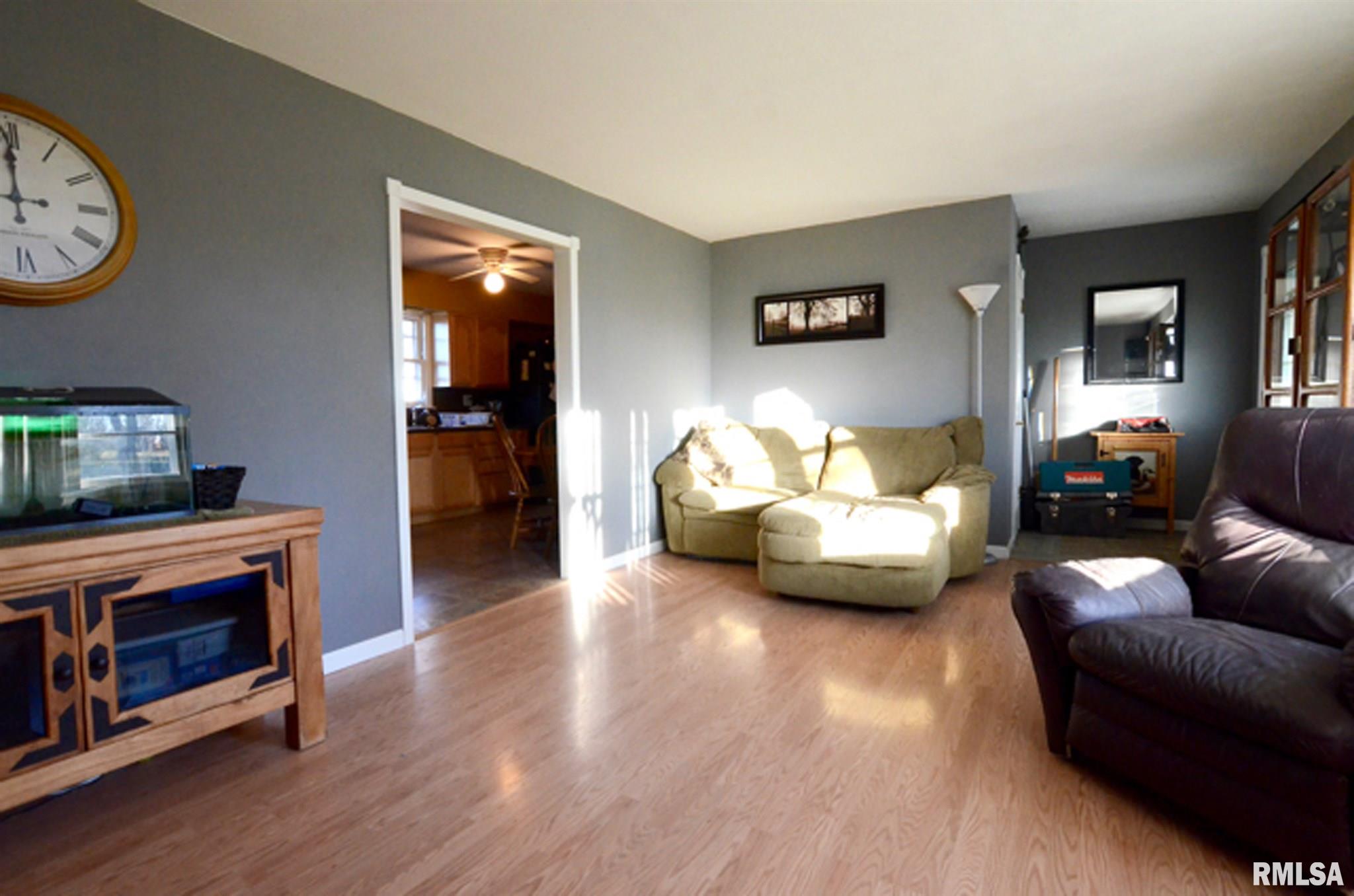105 Oakdale Road Washington, IL 61571 - Photo 7 of 29 Gallery Image 7