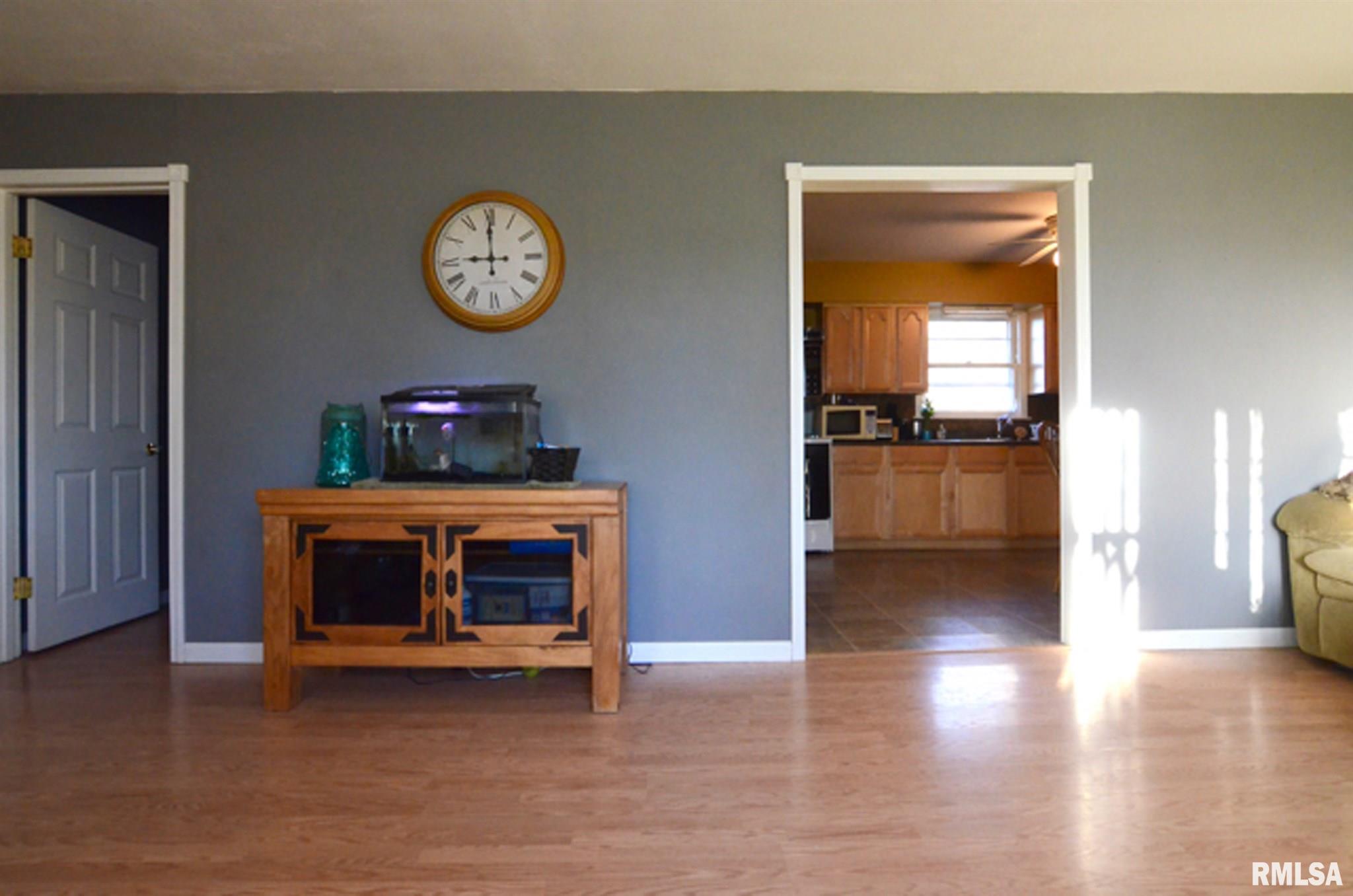 105 Oakdale Road Washington, IL 61571 - Photo 9 of 29 Gallery Image 9