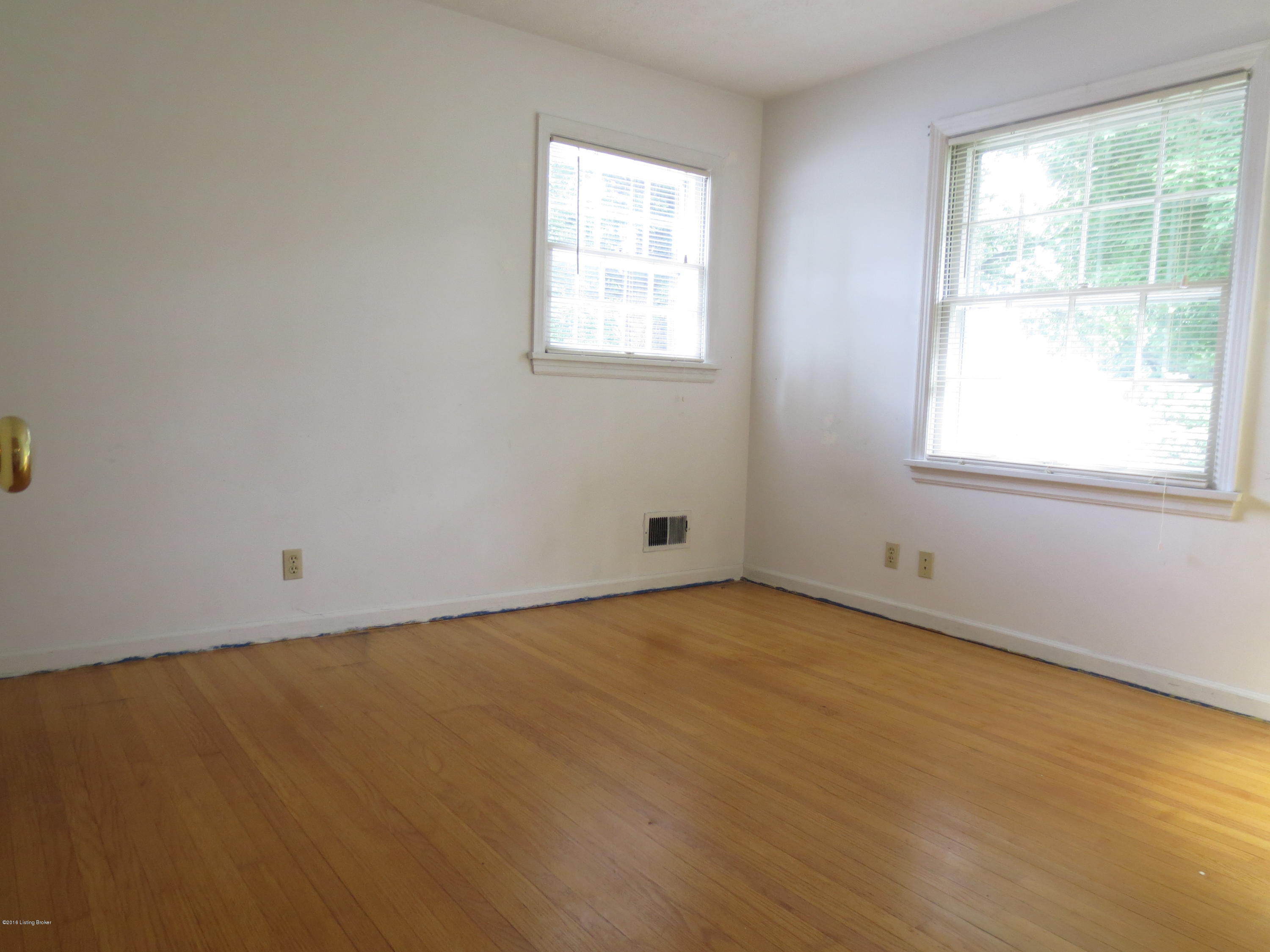 9011 Cardiff Road Louisville, KY 40242 - Photo 28 of 31 IMG_1783