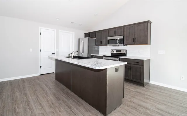 $278,000 | 810 Knights, Kendallville, IN 46755