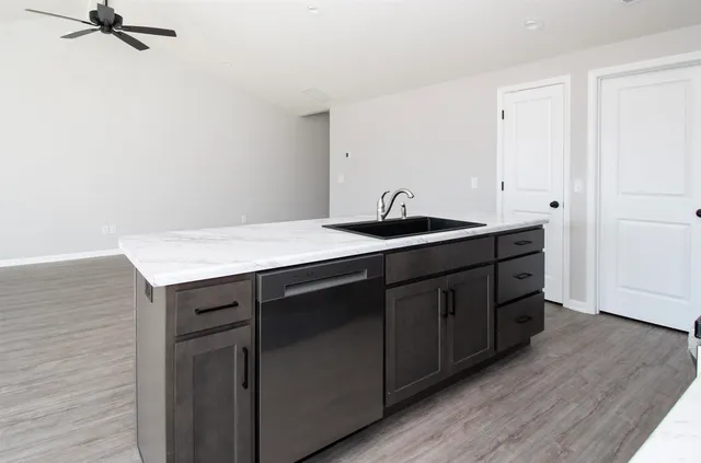 $278,000 | 810 Knights, Kendallville, IN 46755