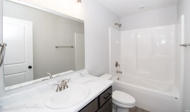 $278,000 | 810 Knights, Kendallville, IN 46755