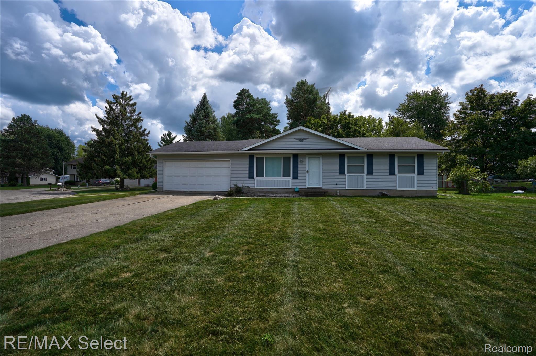 5410 Independence Colony Road Grand Blanc, MI 48439 - Photo 11 of 27 5410 Independence Colony Road 17.jpg
