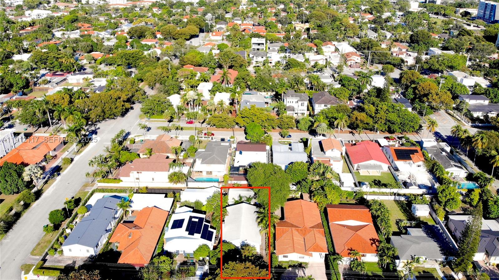 445 Southwest 24th Road Miami, FL 33129 - Photo 2 of 52 Gallery Image 2