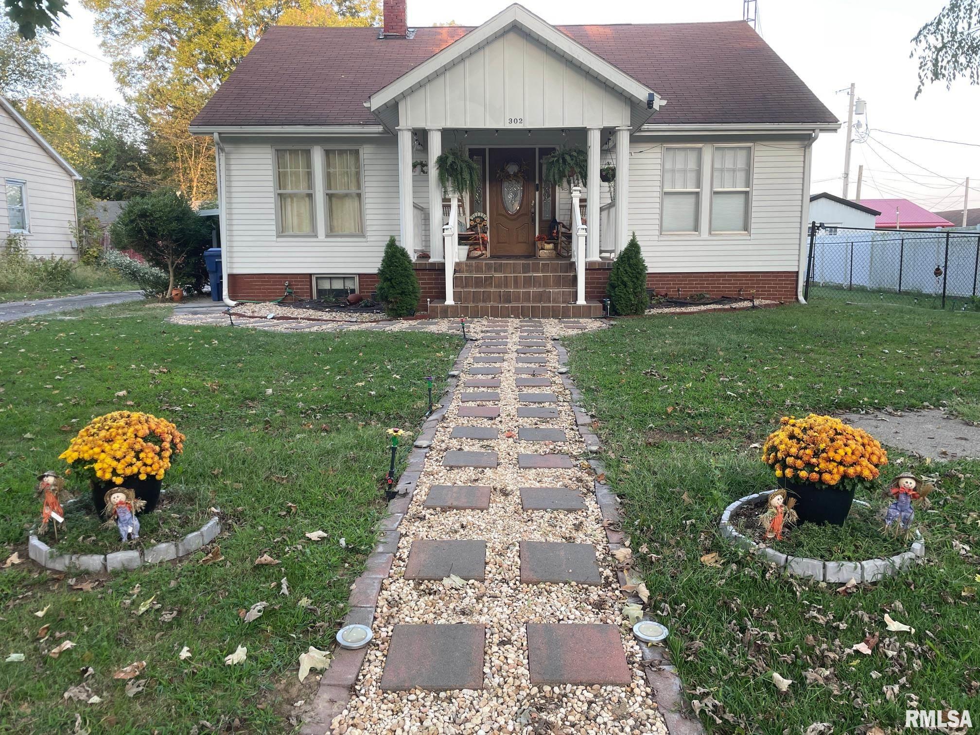 302 2nd Street Carmi, IL 62821 - Photo 1 of 20