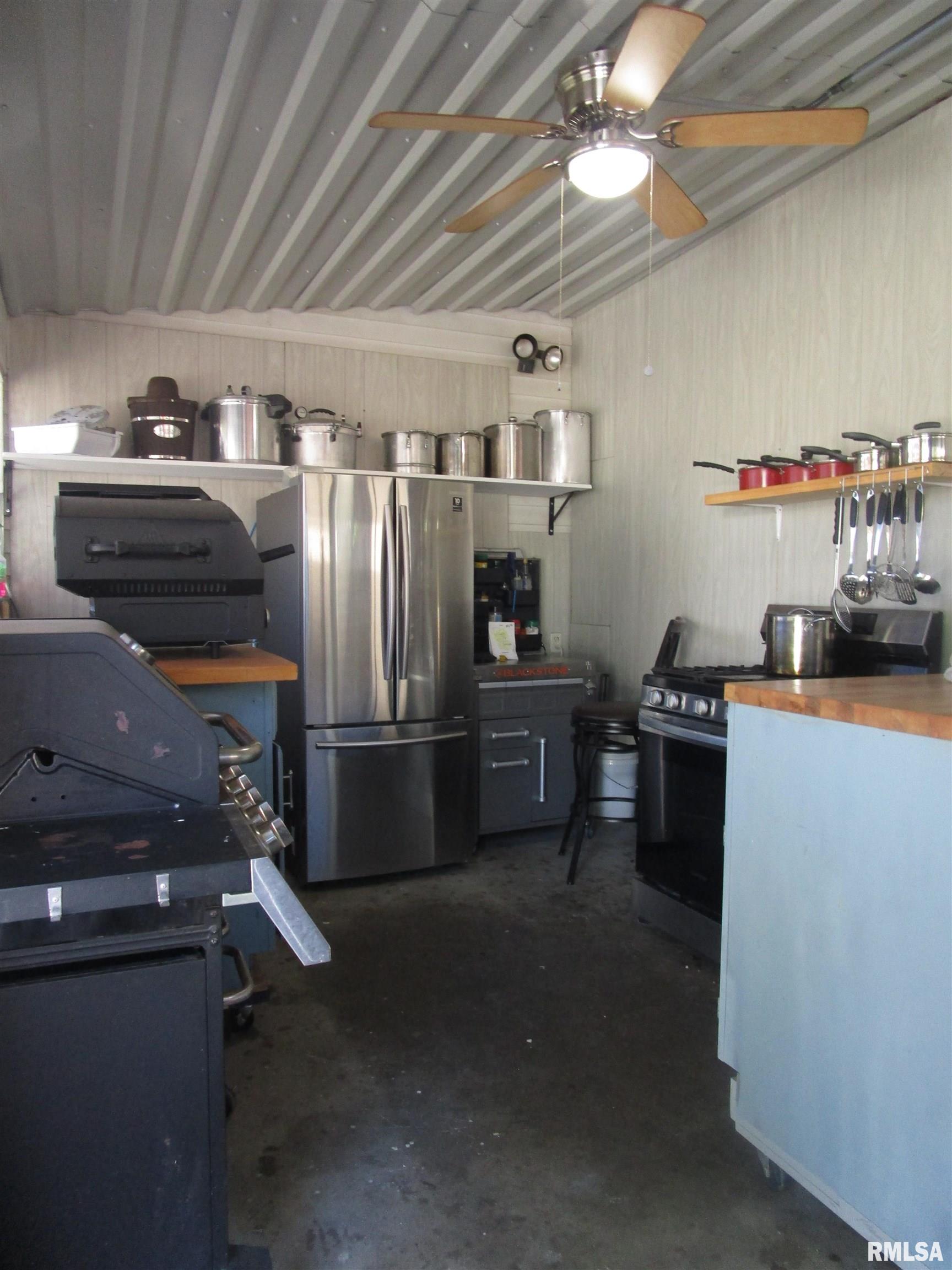 302 2nd Street Carmi, IL 62821 - Photo 18 of 20