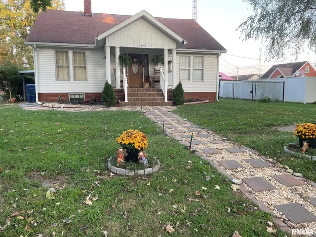 $115,000 | 302 2nd Street, Carmi, IL 62821